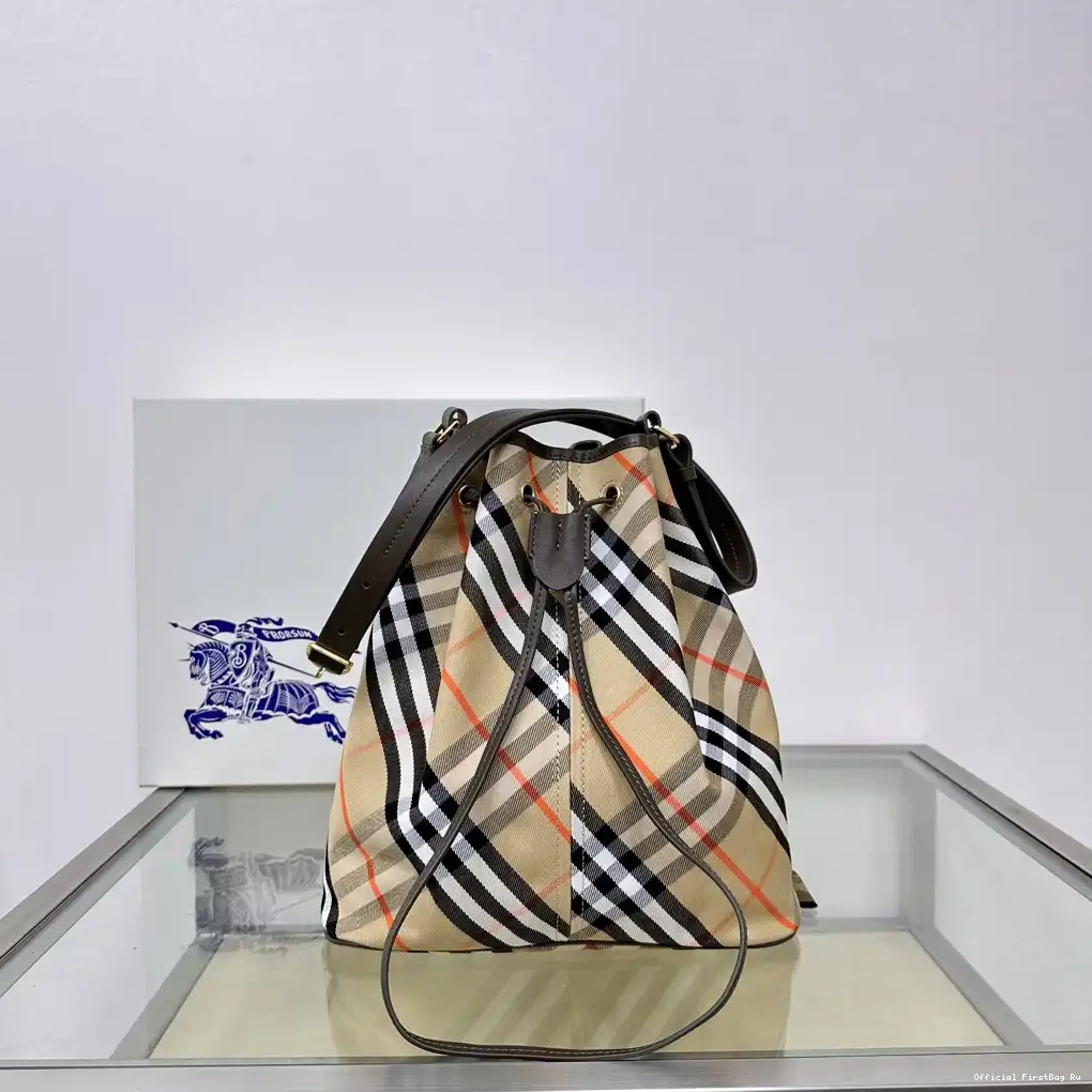 Drawstring Check Pouch​ Burberry Medium 0617